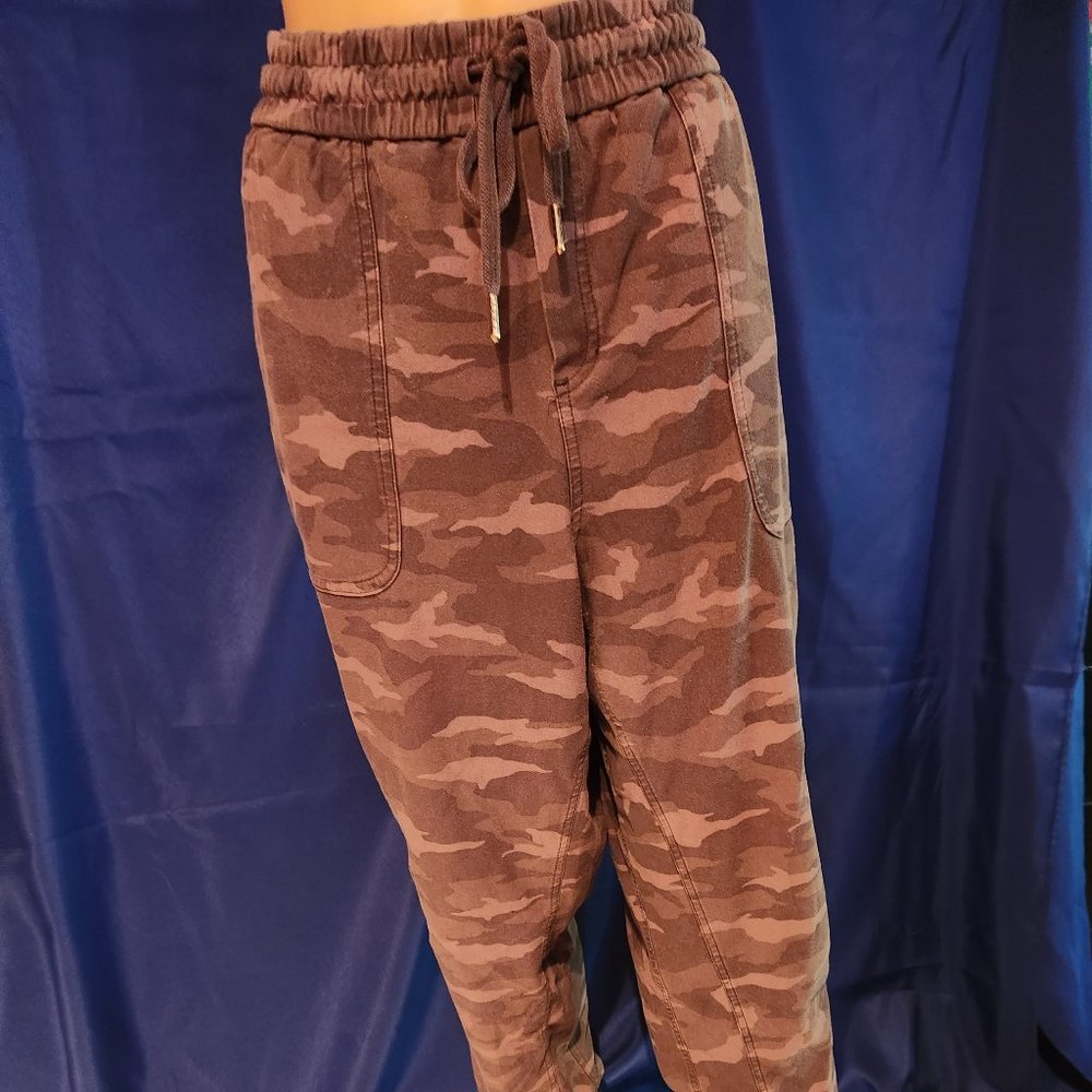 Camo Farallon Jogger